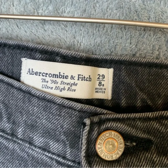 NEW Abercrombie & Fitch 90s Straight Ultra High Rise Jeans Black W 29 L 29 Short - Picture 6 of 15